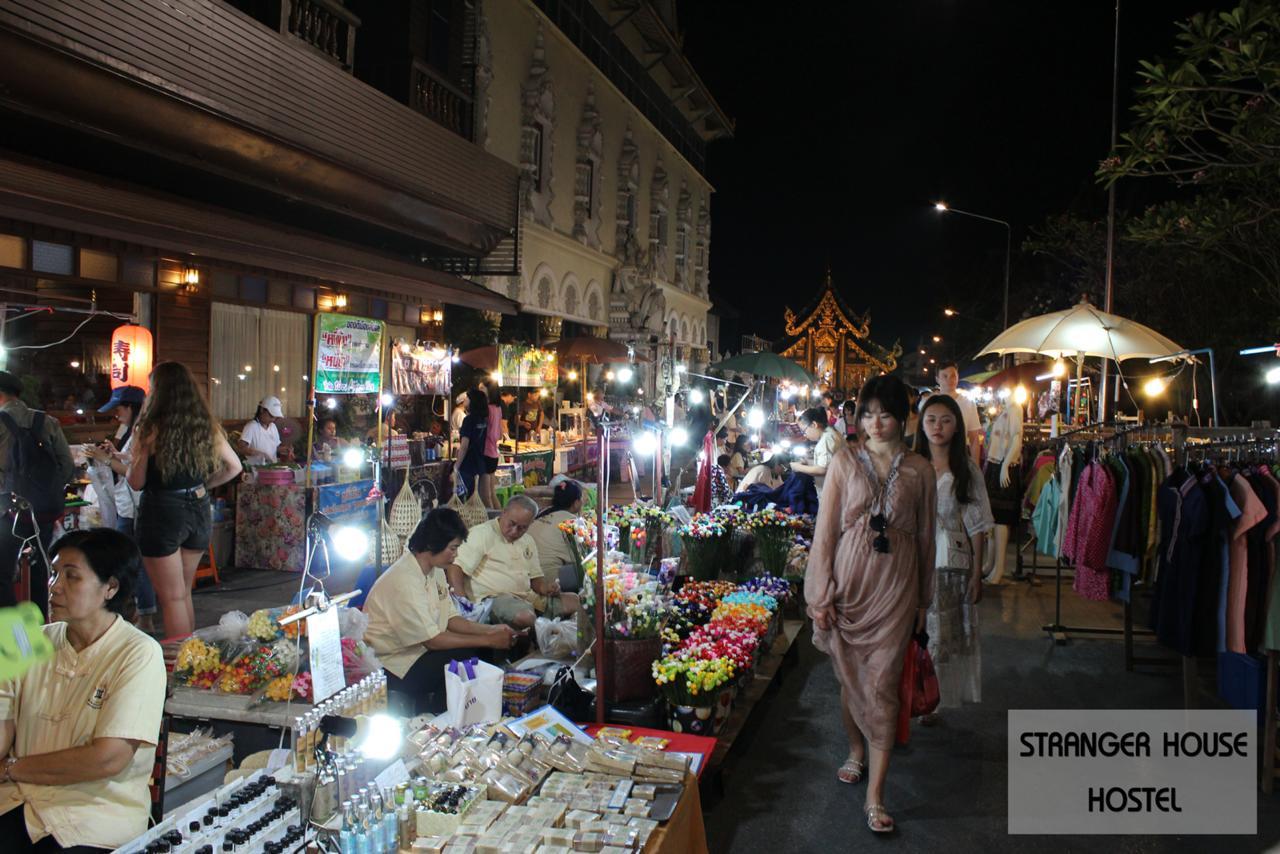 Stranger House Vandrehjem Chiang Mai Eksteriør billede
