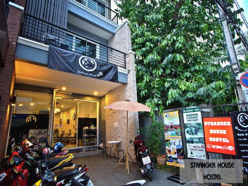 Stranger House Vandrehjem Chiang Mai Eksteriør billede